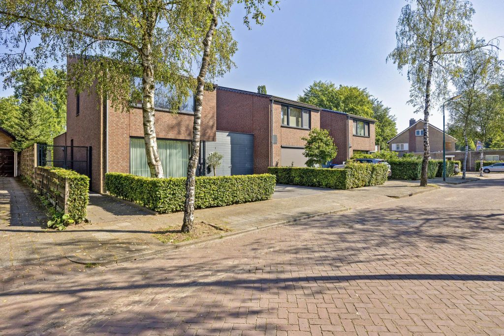 Pater Van Den Elsenstraat 17