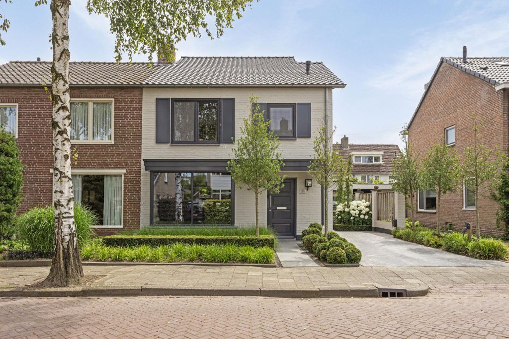 Pater Van Den Elsenstraat 10